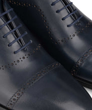Laden Sie das Bild in den Galerie-Viewer, Oxford Brogue Navy