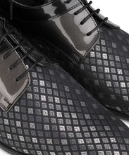 Laden Sie das Bild in den Galerie-Viewer, Derby Schuh mit Lackdetails