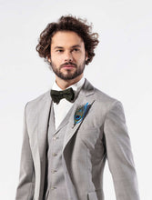 Laden Sie das Bild in den Galerie-Viewer, Strickfliege Olive